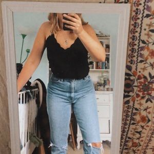 Scalloped neck Tank Top